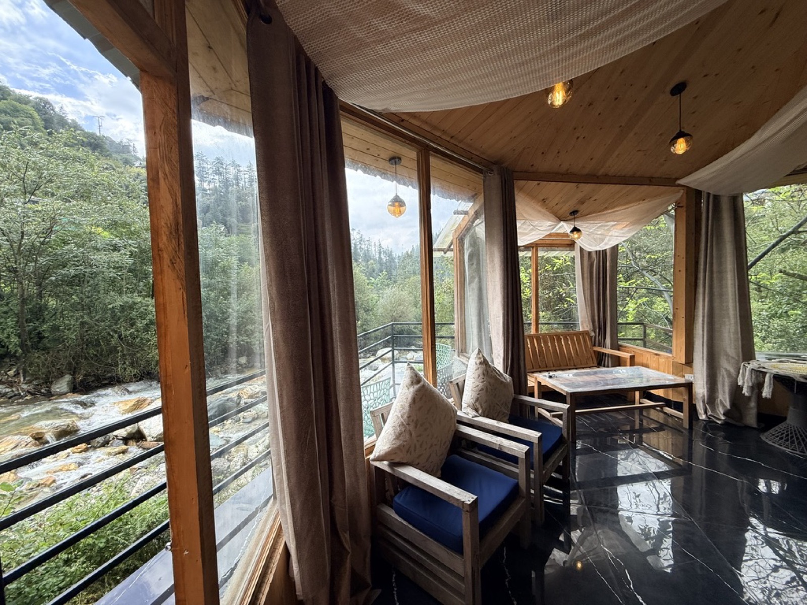 The Treehouse at Postcards Stay (2)